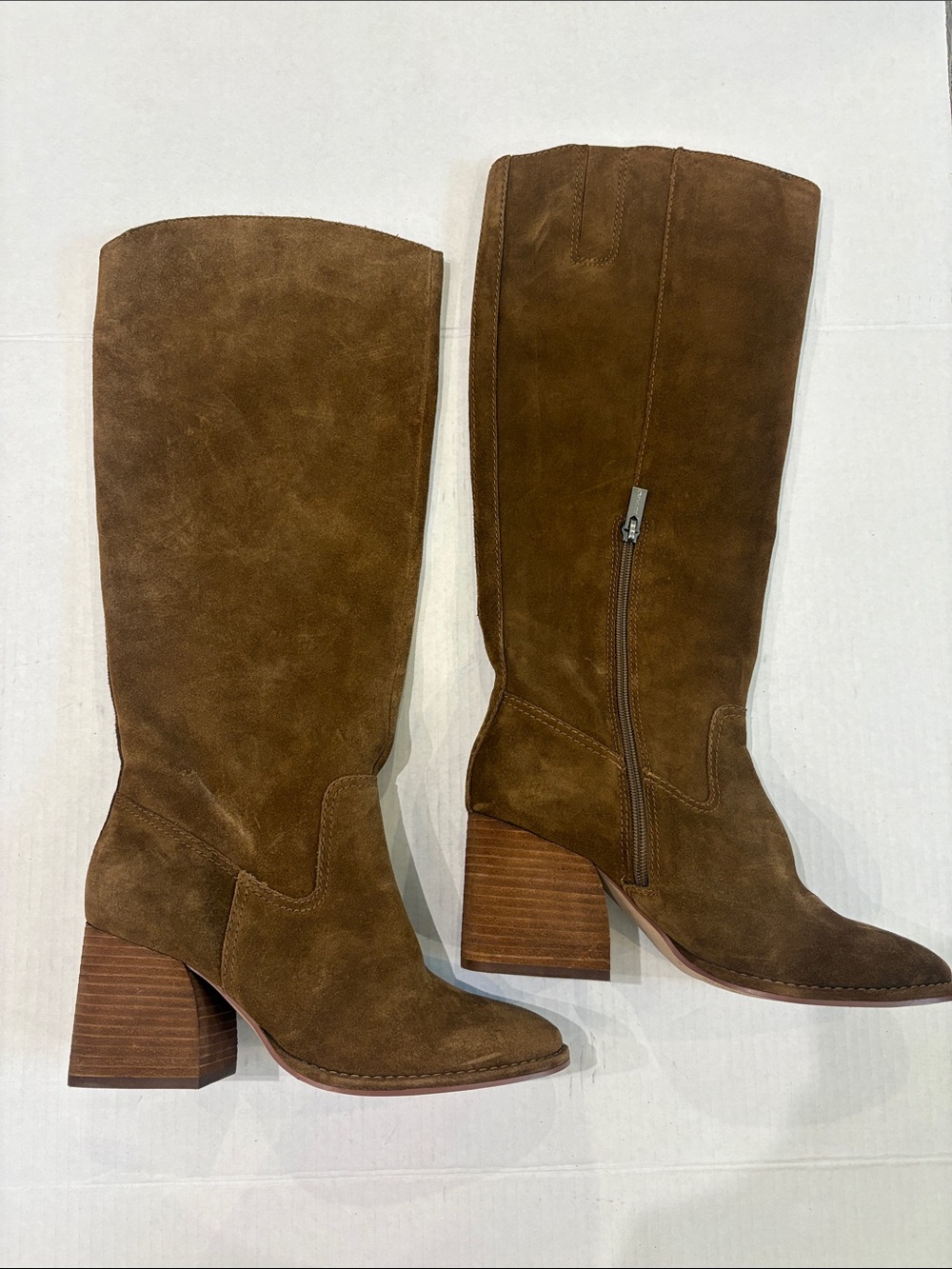 NWOT VINCE CAMUTO Leather Leila Heeled Boots Size 9 - Picture 10 of 17